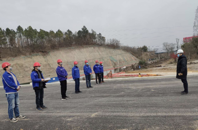 疫情防控高標(biāo)準(zhǔn) 復(fù)工復(fù)產(chǎn)再行動(dòng)5.png 775ed8a4c5e7bdd0e19e9cf7f944c43a.png