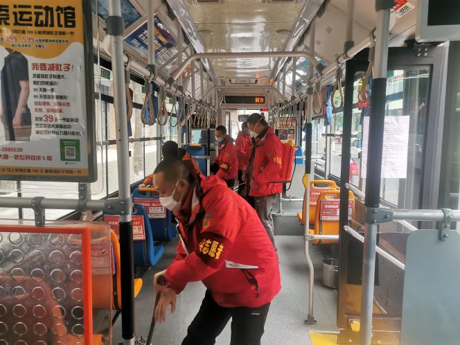 疫情防控高標(biāo)準(zhǔn) 復(fù)工復(fù)產(chǎn)再行動(dòng)7.jpg b87cd17fb846ce9b8acd5ee1c0f129fc.jpg