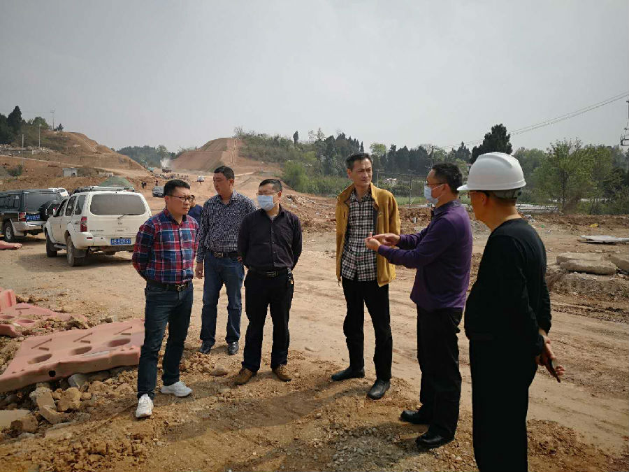 集團(tuán)公司領(lǐng)導(dǎo)檢查督導(dǎo)省道205線綿陽(yáng)繞城改線工程(游仙區(qū)段)建設(shè)情況.jpg bfb810b5dfa54591aa8bb563ff5d0587.jpg
