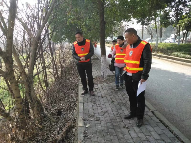 加強(qiáng)復(fù)工后聯(lián)合檢查考核 全力推進(jìn)公路養(yǎng)護(hù)工作2.jpg f0149bfb9ff562db22327d5cbbbe565e.jpg