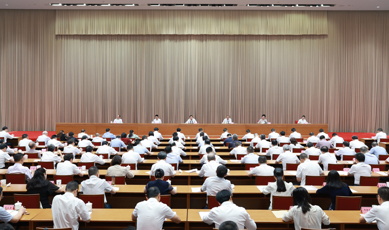 王曉暉出席全省網(wǎng)絡(luò)安全和信息化工作會(huì)議強(qiáng)調(diào) 加快建設(shè)網(wǎng)絡(luò)強(qiáng)省數(shù)字四川 全力推動(dòng)網(wǎng)信事業(yè)高質(zhì)量發(fā)展 黃強(qiáng)主持「相關(guān)圖片」